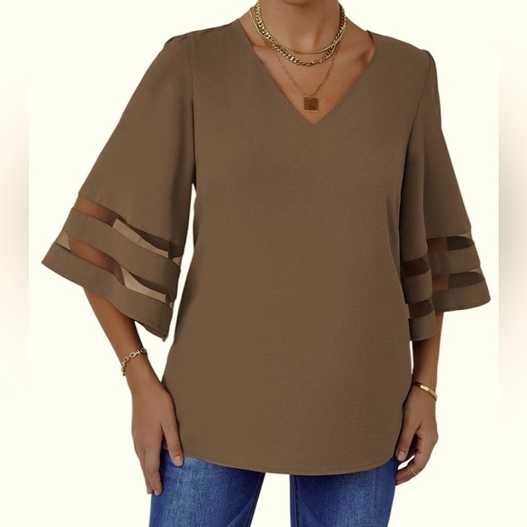 Vintage style 3/4 Bell Sleeve Mesh Panel V Neck Blouse Sz M - Picture 2 of 9